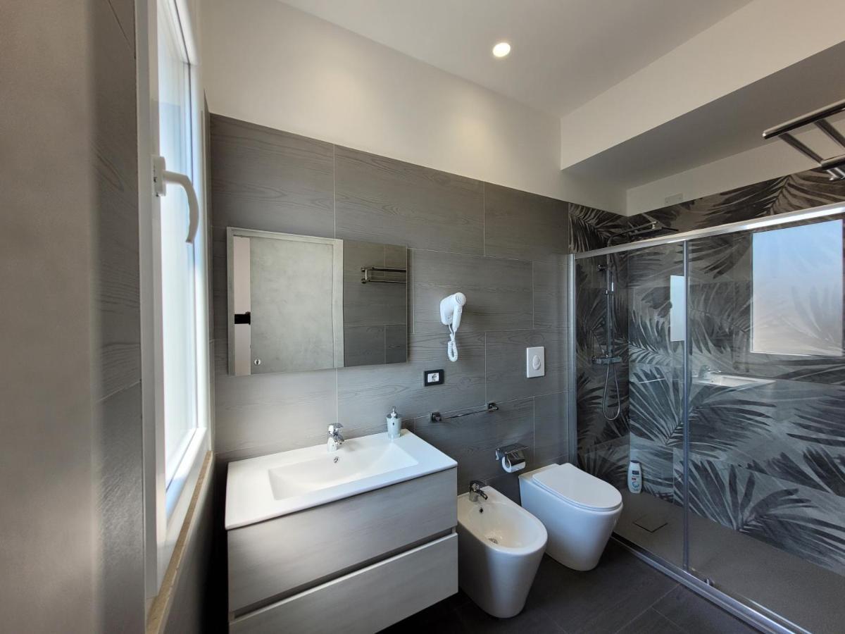 Sp Rooms Ізола-делле-Фемміне Екстер'єр фото