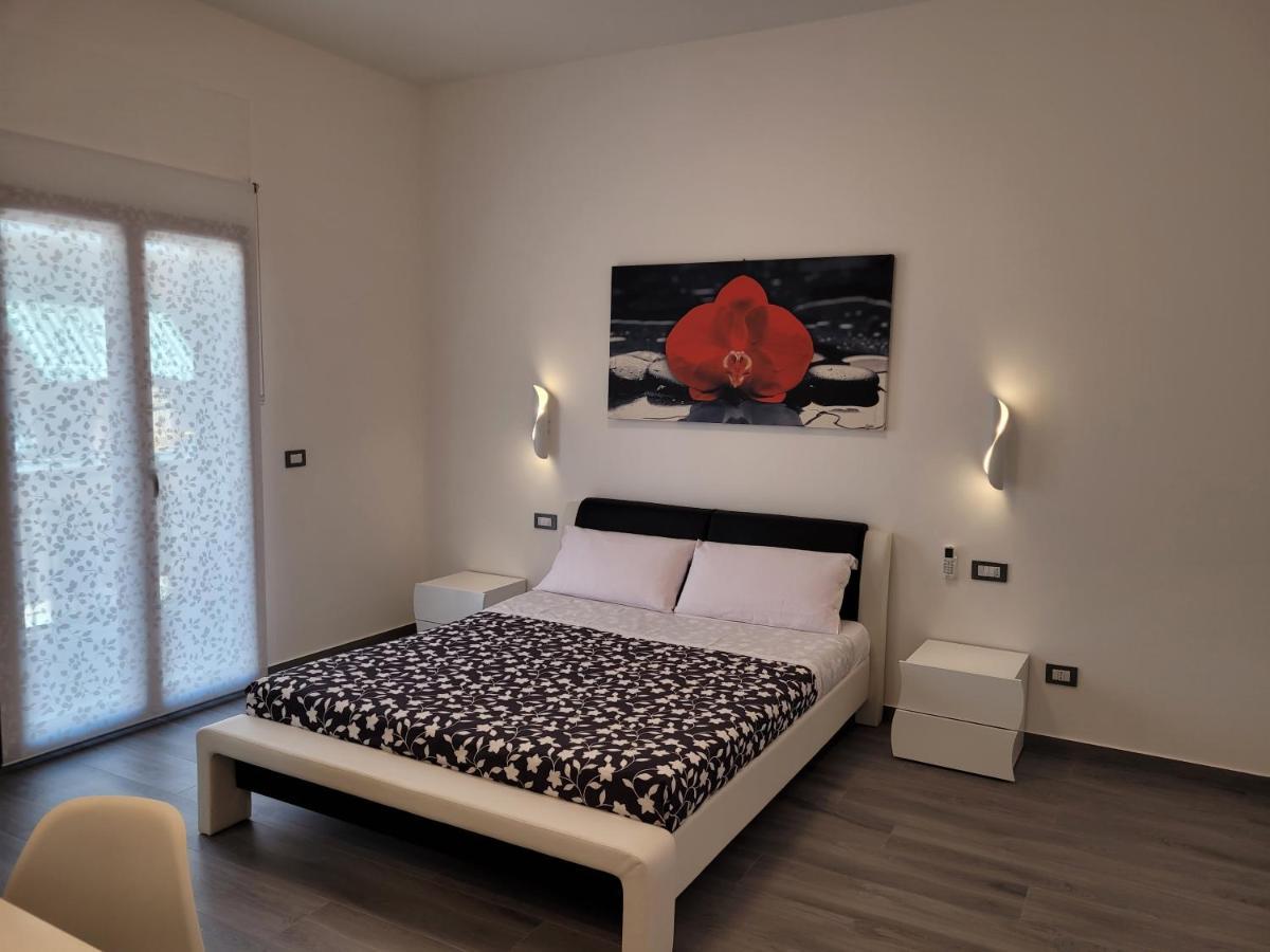Sp Rooms Ізола-делле-Фемміне Екстер'єр фото