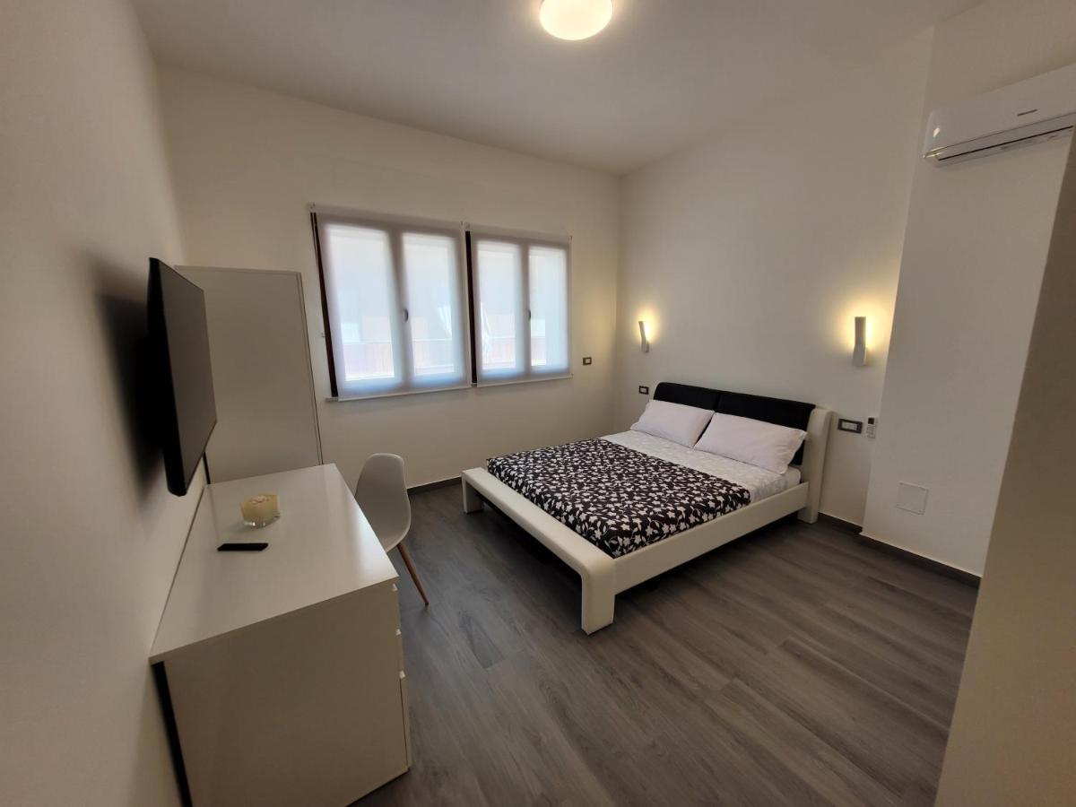 Sp Rooms Ізола-делле-Фемміне Екстер'єр фото